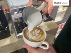 Mengenal Seni Latte Art: Cara Membuat Bentuk Hati yang Memukau