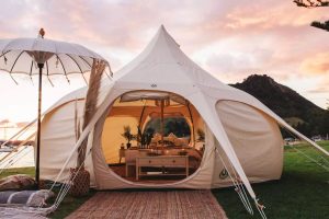 Tren Glamping Tidur di Alam dengan Fasilitas Hotel: Merangkul Kemewahan di Tengah Belantara