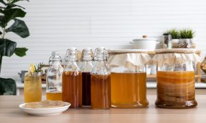 Tren Kombucha: Minuman Fermentasi Sehat Kaya Probiotik yang Mengguncang Dunia